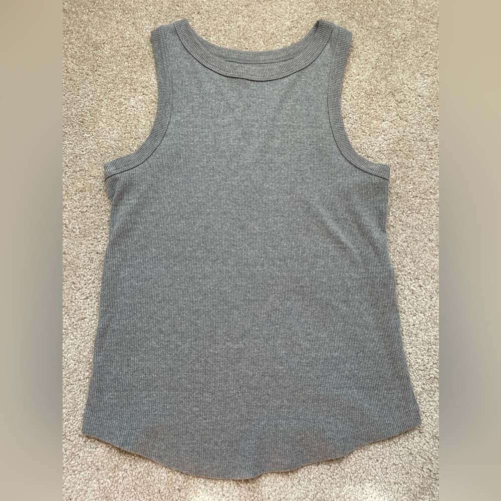 SO, juniors medium grey tank. Make me an offer!!